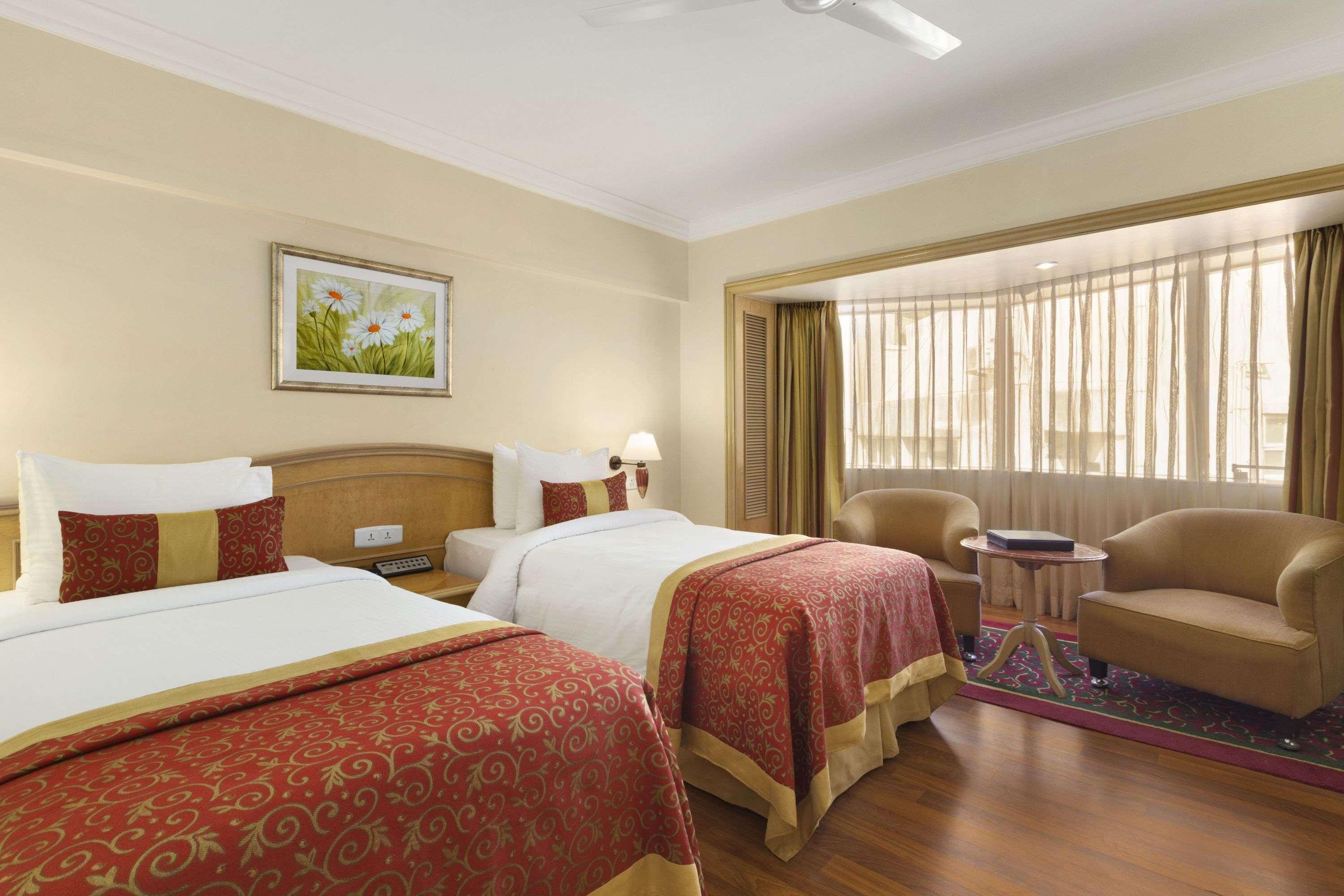 Hotel Ramada Plaza By Wyndham Palm Grove Bombay Esterno foto A room at the Taj Bengal