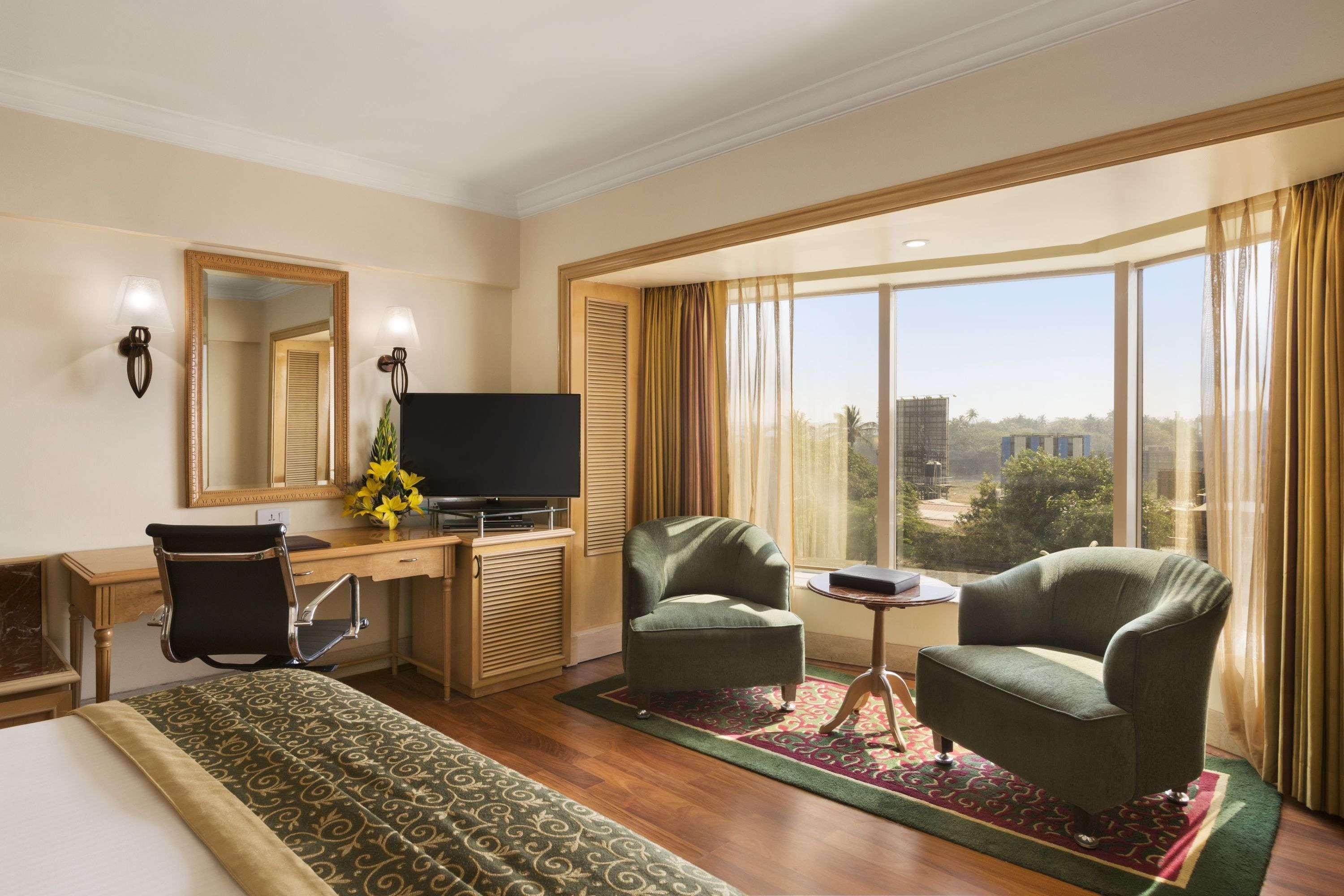 Hotel Ramada Plaza By Wyndham Palm Grove Bombay Esterno foto A room at the Taj Bengal