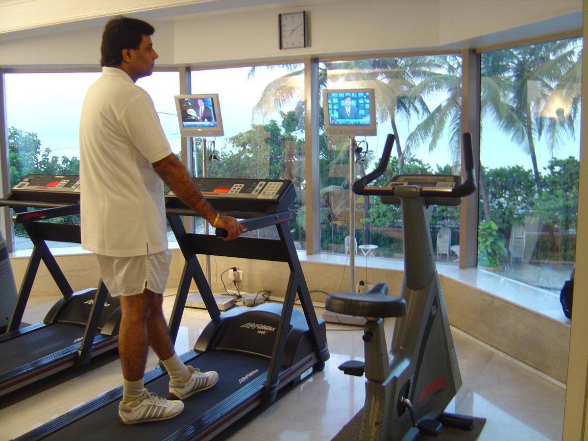 Hotel Ramada Plaza By Wyndham Palm Grove Bombay Esterno foto