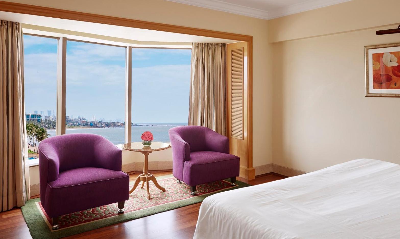 Hotel Ramada Plaza By Wyndham Palm Grove Bombay Esterno foto A room at the hotel